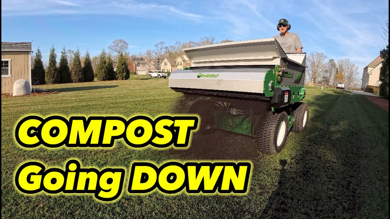 Compost Topdressing KBG Earth & Turf 415 SP Stand On Aerator Topdresser