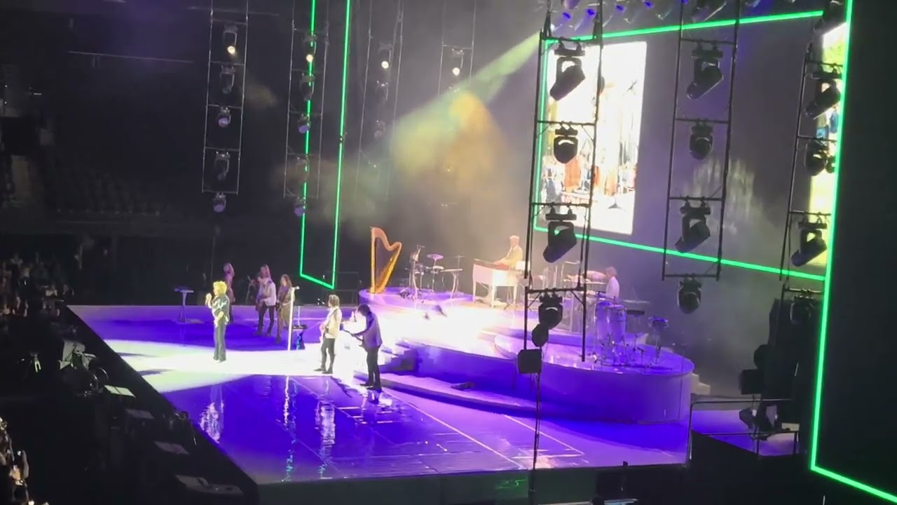 ROD STEWART. MAGGIE MAY. HAMILTON ON 03.10.26