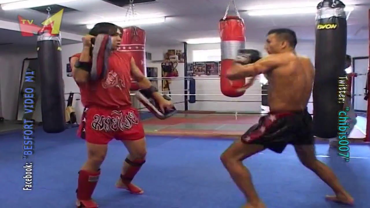 Mirdi Limani kampion bote ne Kickbox - Intervista & Trening (RTV21)