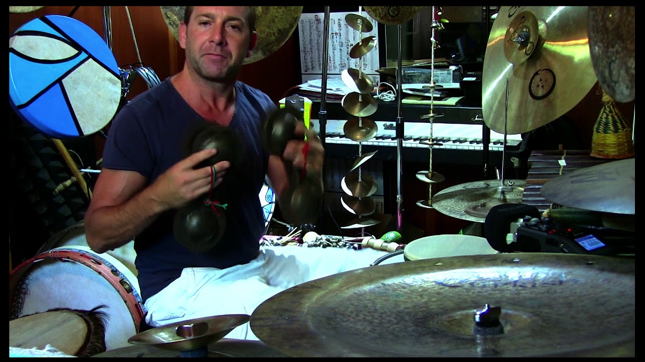 Qarkabeb (Moroccan castanets) with bass drum and mini hi hats