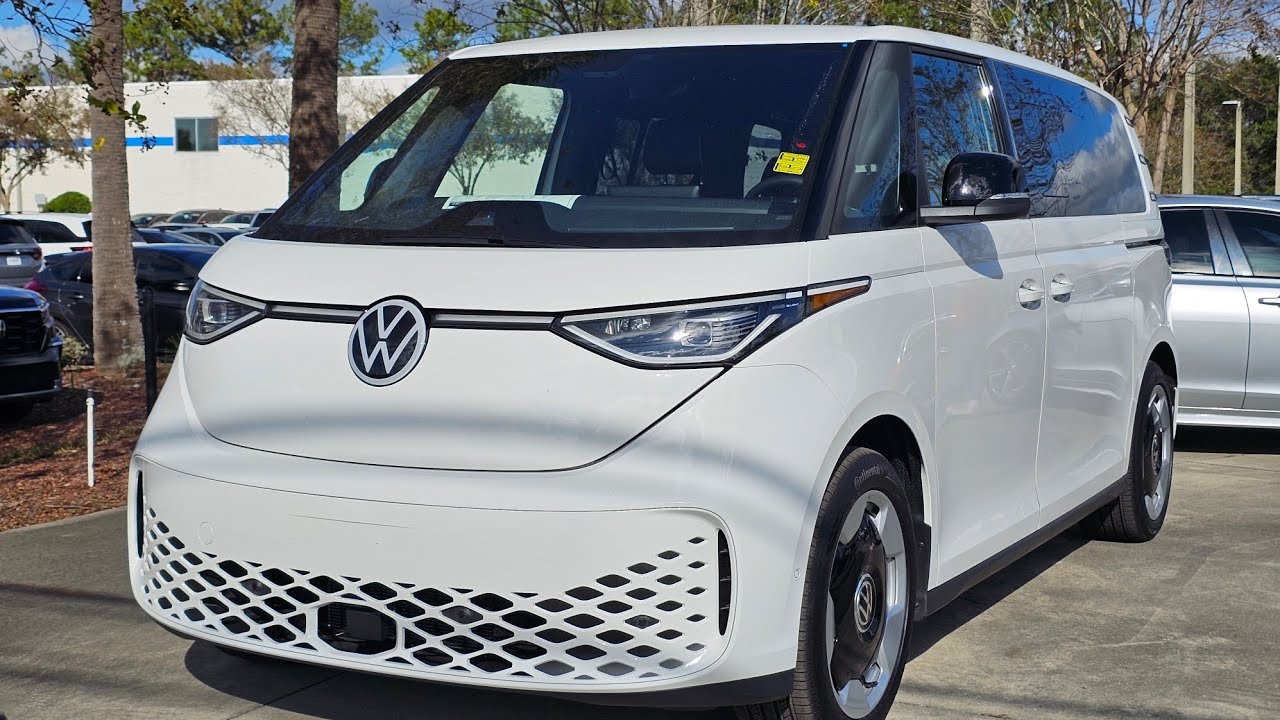 2025 ID BUZZ Pro S - Volkswagen - Candy white exterior - Moonlight interior