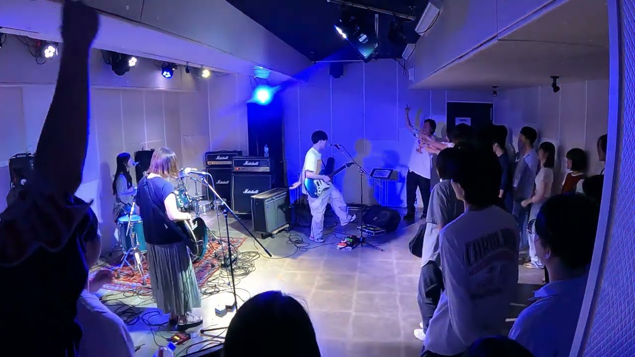 ハシリコミーズ (copy) 中央大学ルナハワイアン