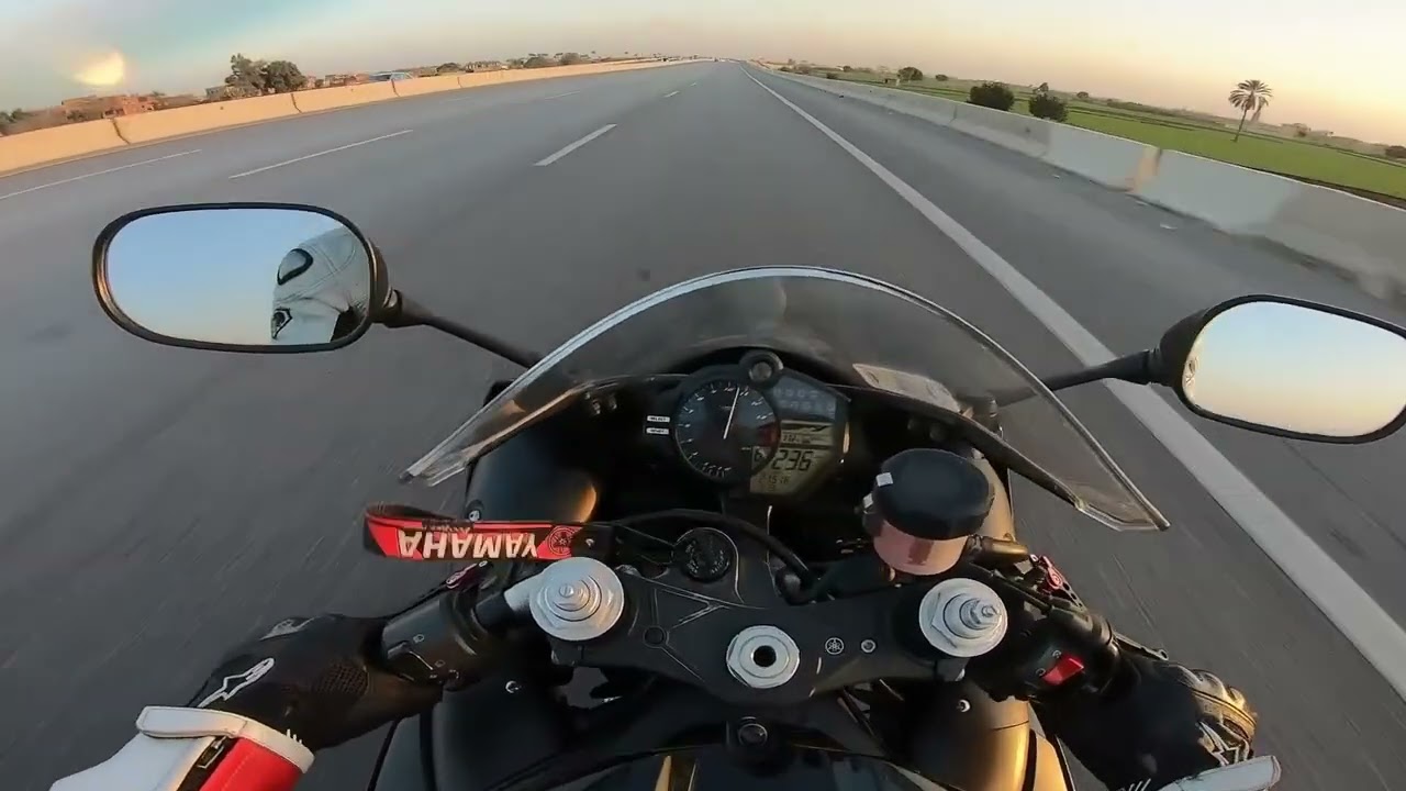 تجربه اوليه لل r1 بعد ال ECU- Flashطبعا مقدرش اقفل عداد على طريق بنها الحر