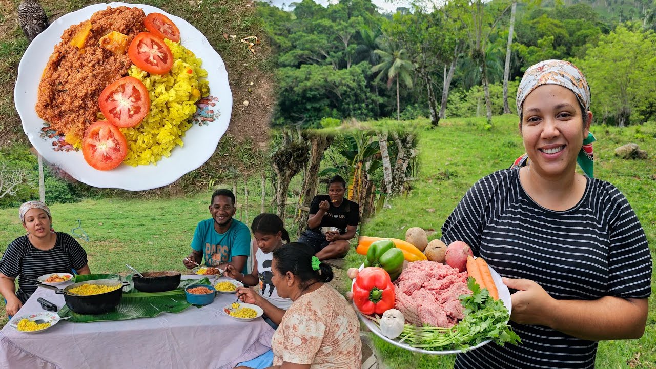 Prepara Un Arroz De Colores En El Fogón I Comida A Leña I Tradiciones De Los Campos.