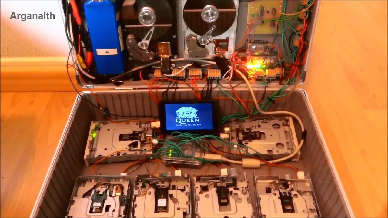 HDD and Floppy Music : Queen - Another One Bites the Dust