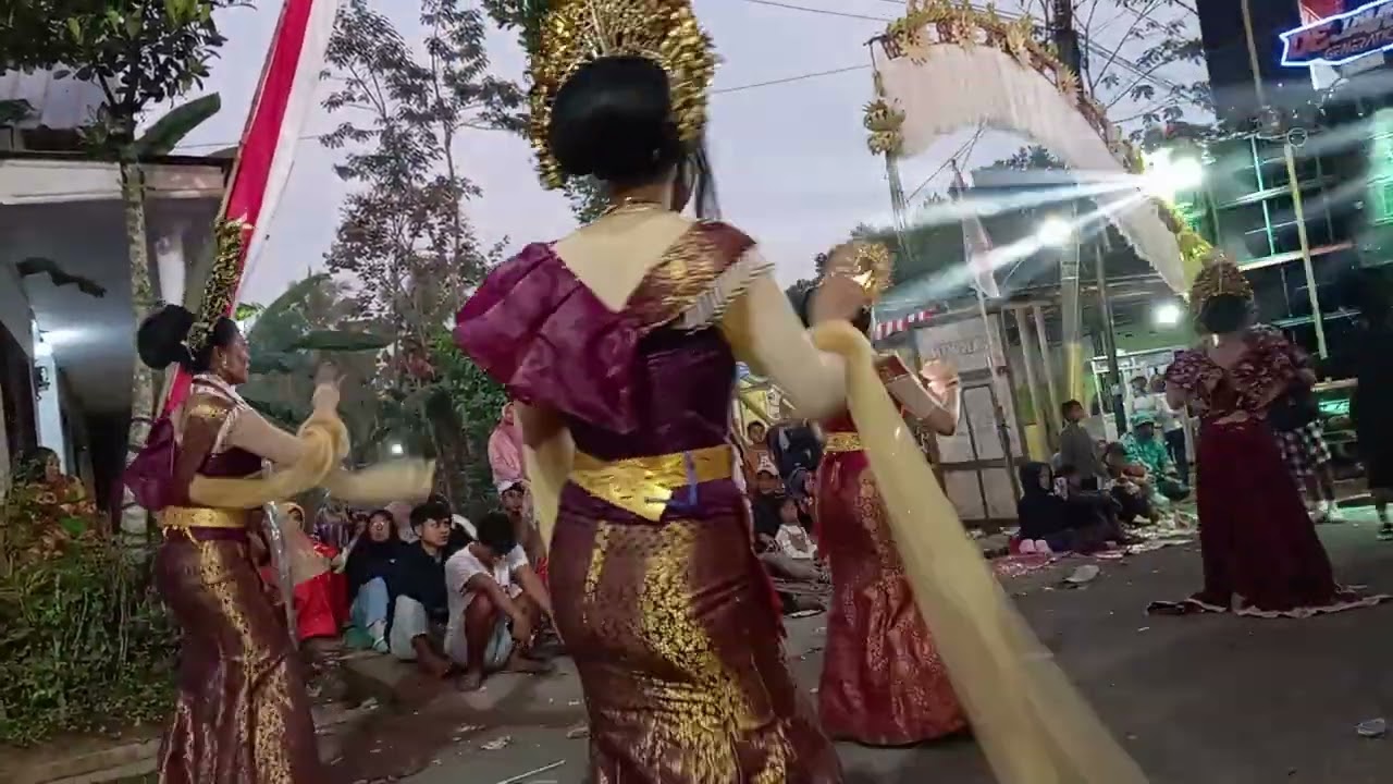 Srimulyo Dampit malang karnaval menyambut HUT RI 80thn tetap semangat 2025