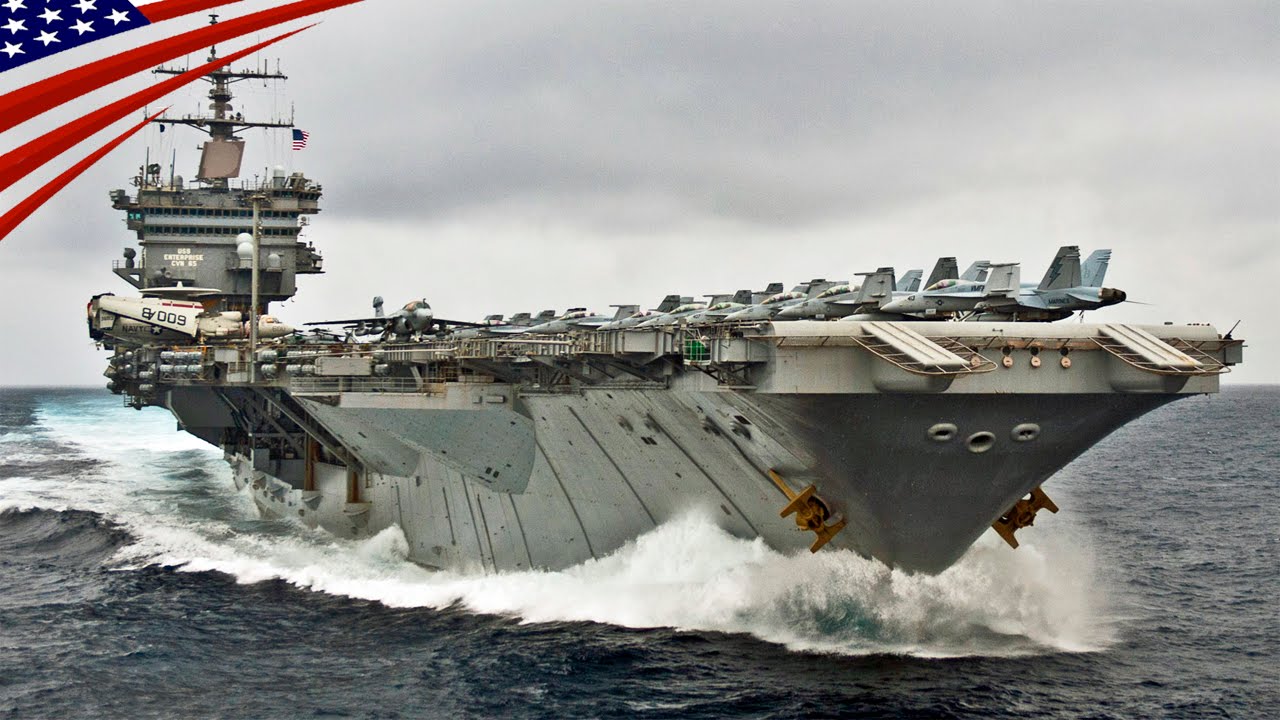 超大型空母(スーパー･キャリアー)の高速航行・アメリカ海軍 - US Navy Supercarrier (Aircraft Carrier) Underway at High Speed