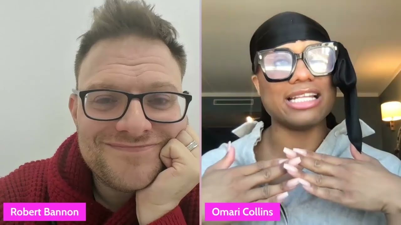 Омари Коллинз (она же &laquo;Скарлетт Д. фон Ду&raquo;) примеряет на себя пикантные сапоги на этом круглом ст...