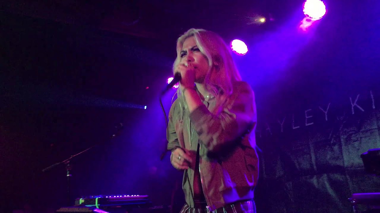Girls Like Girls - Hayley Kiyoko (Live at The Lyric Theatre)