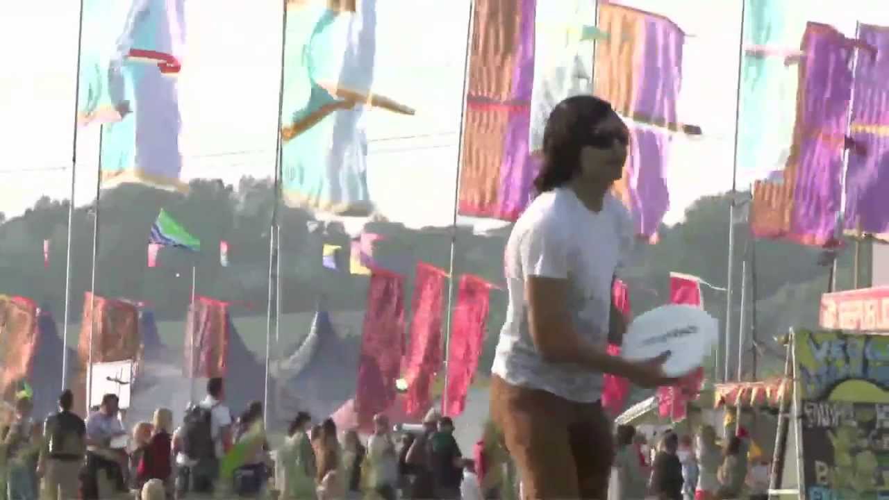 Glastonbury 2013: scenes from the rain