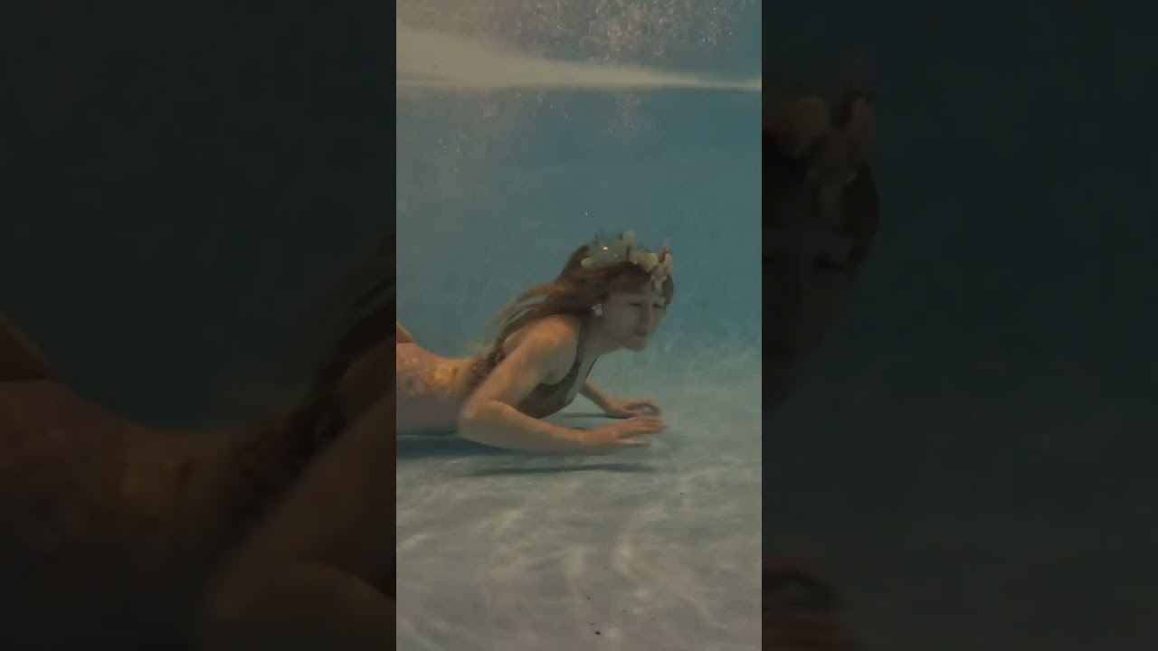 Real mermaid swimming underwater #mermaidtail
