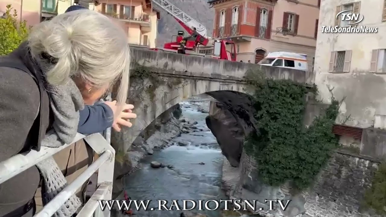 Chiavenna. Vola dal ponte di via P. Bossi, miracolosamente salvo