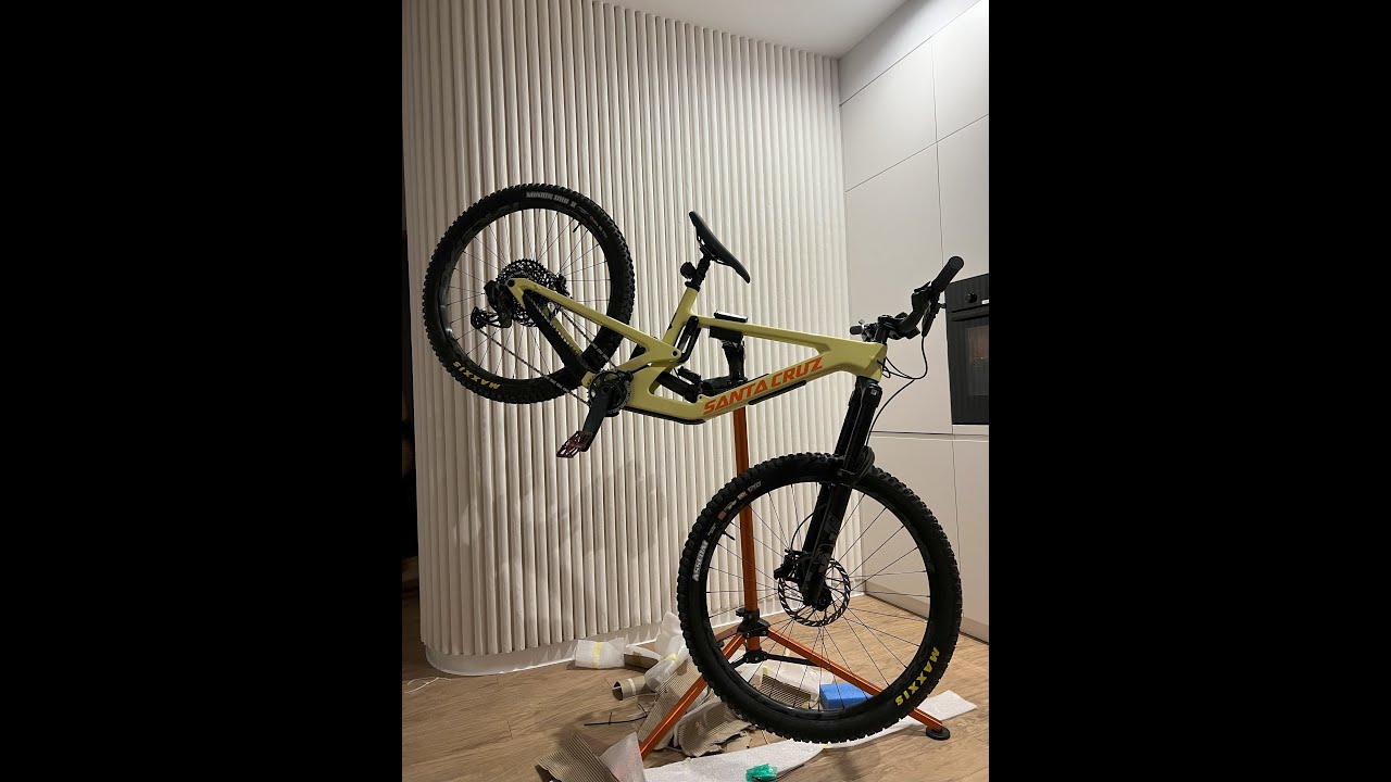 Santa Cruz Nomad 6 Unboxing