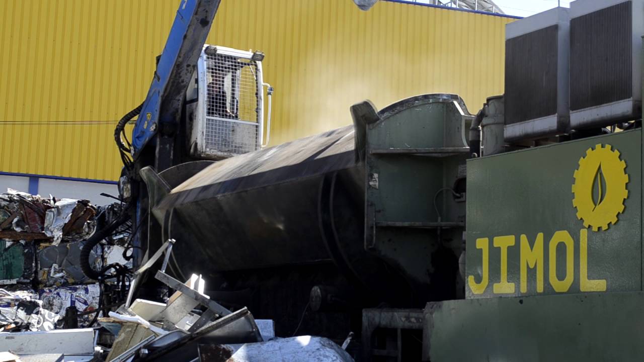 Prensa para chatarra, HJCH-325 con plataforma y gr&uacute;a
