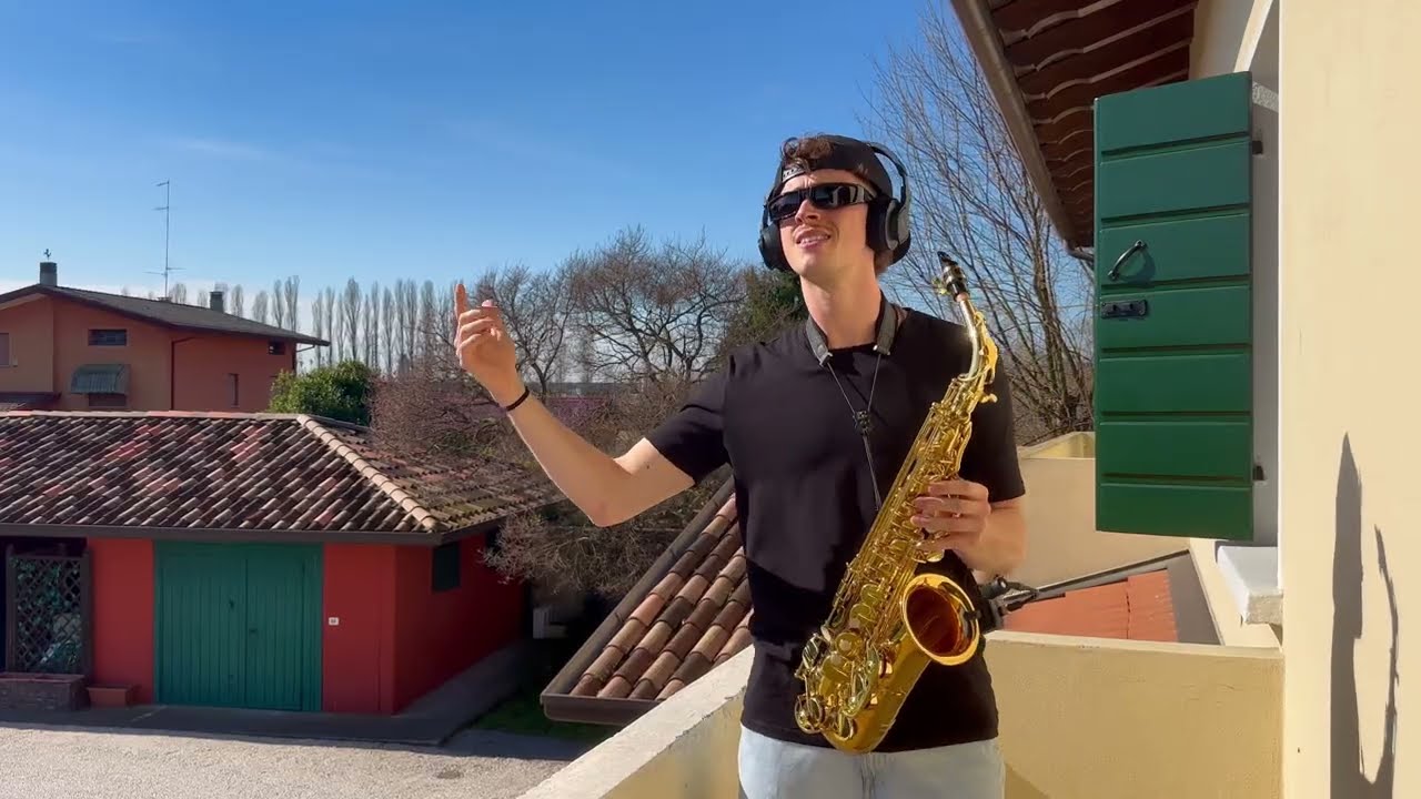 Xela🎷 Pumped Up Kicks - Sax Version