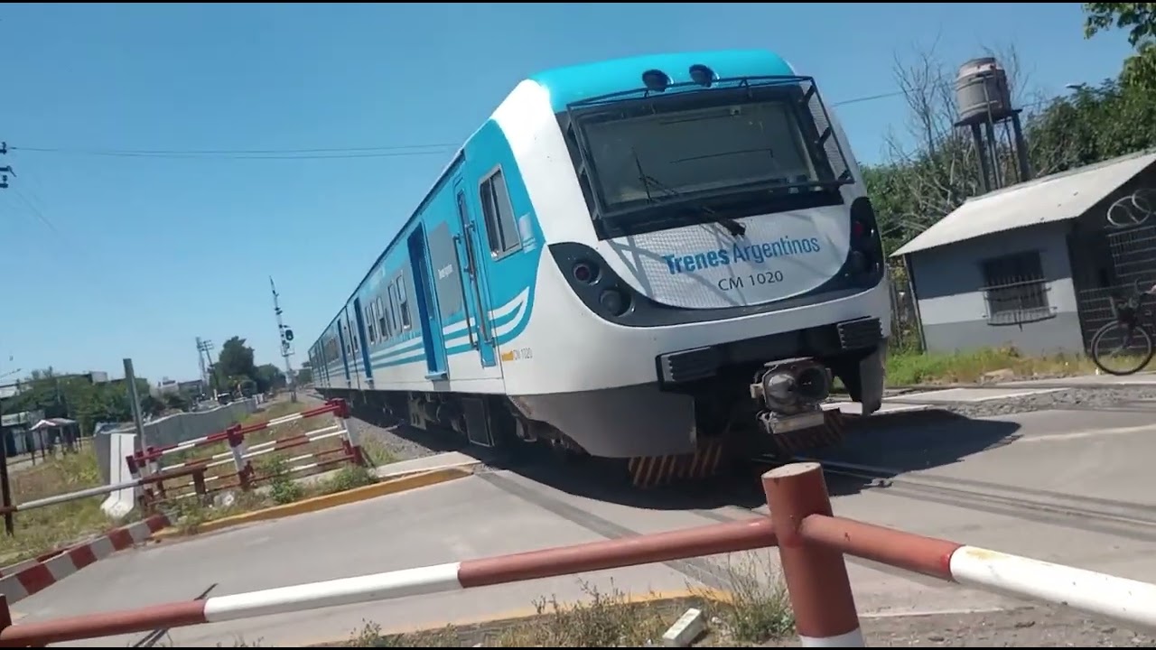 Mini Compilado de Trenes y Bondis por Rafael Castillo e Isidro Casanova
