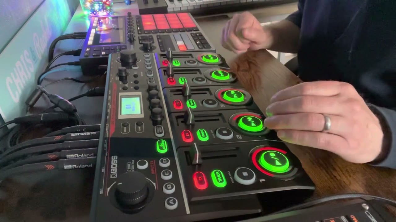 Live looping jam - techno with the RC505mk2 and Maschine Plus