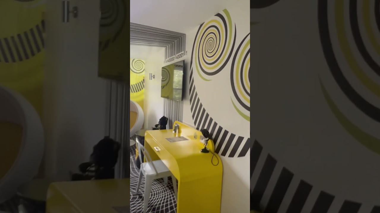 The Smiler Bedroom | Alton Towers