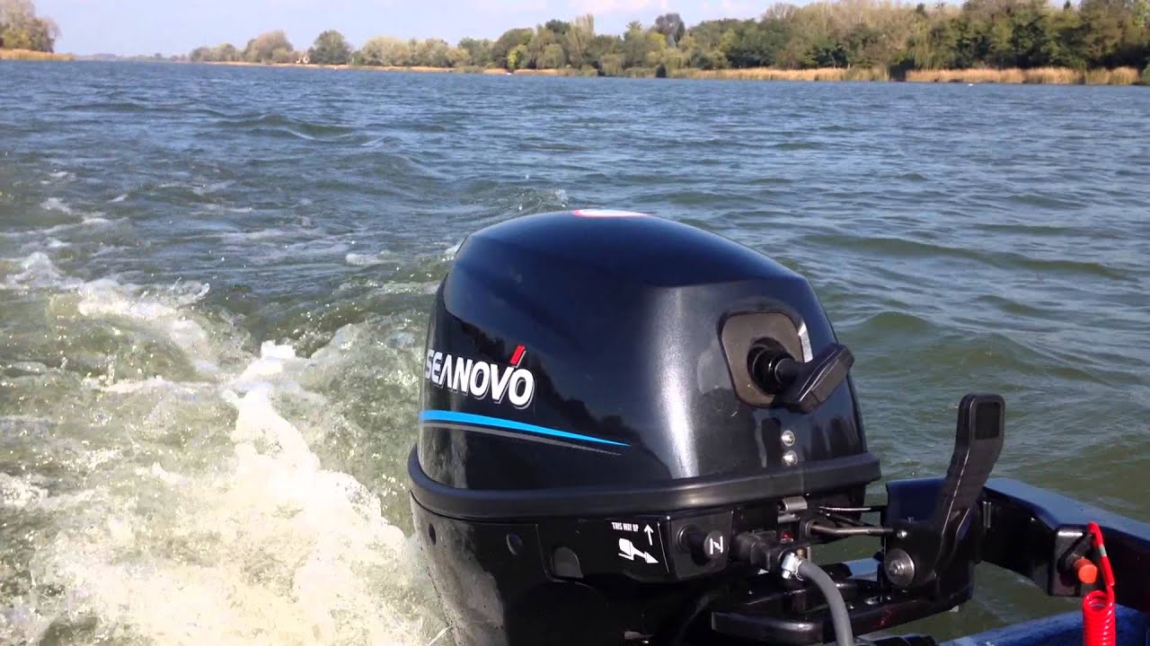10 lóerős Seanovo csónakmotor a Kis-Dunán