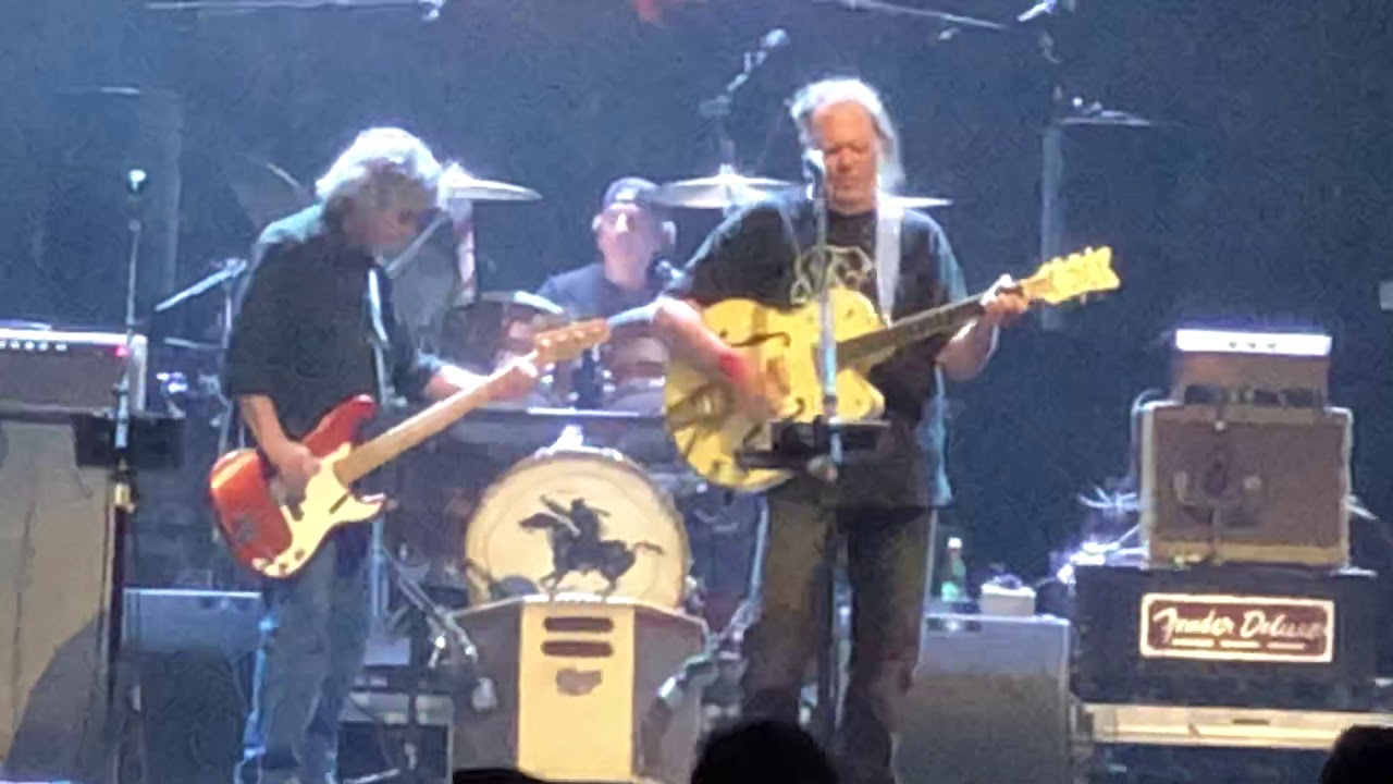 Winterlong - Live - Neil Young May 6, 2018 Bakersfield, CA