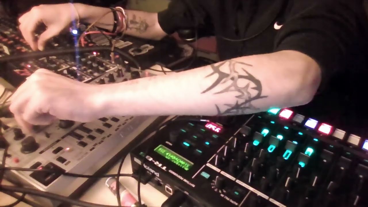 Acid Trip Hop (?) Solar 42 - TR8S - TD3 Jam