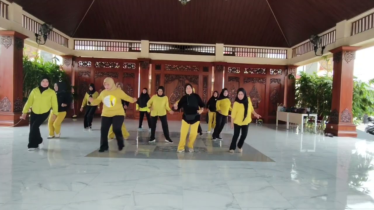 TURN THE RADIO UP || Improver  level || Liek Goesty Dance Class 