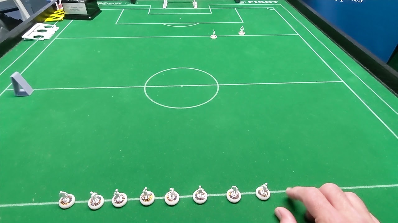 Subbuteo Table Soccer Skillz Challenge