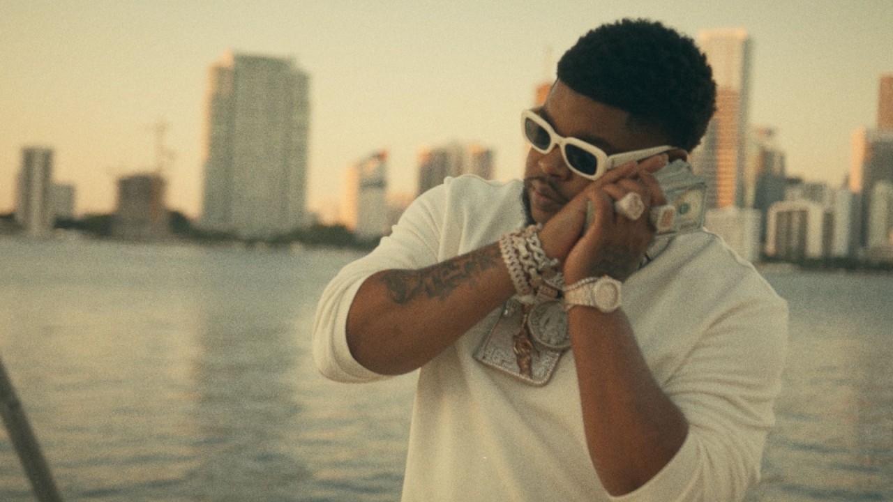 BossMan Dlow - Act Like Money (Official Music Video)