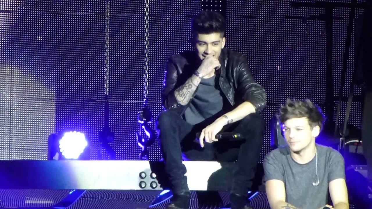 One Direction Birmingham 23/03/13 Evening Little Things (Harry's laughing so hard he can't sing)