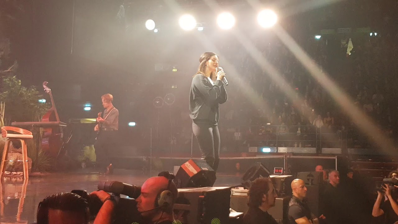 Lana Del Rey - Ultraviolence | Live in Milan