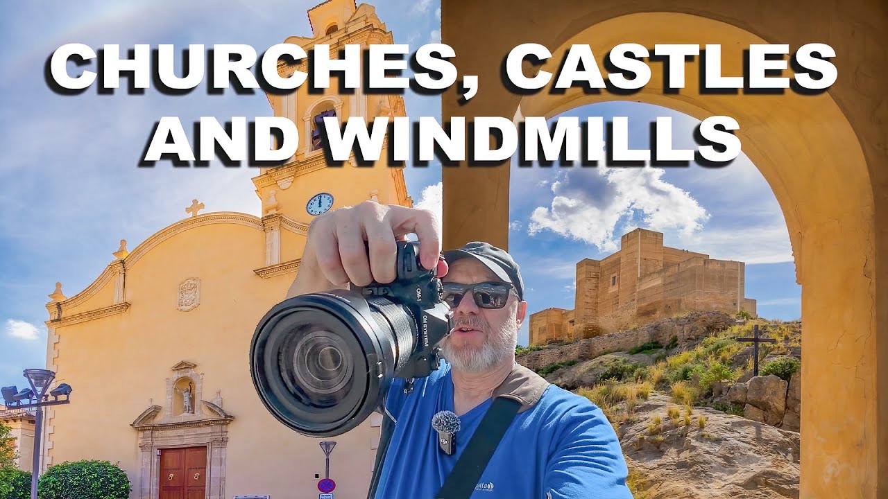 Фотографии церквей, замков и мельниц в маленьком испанском городке