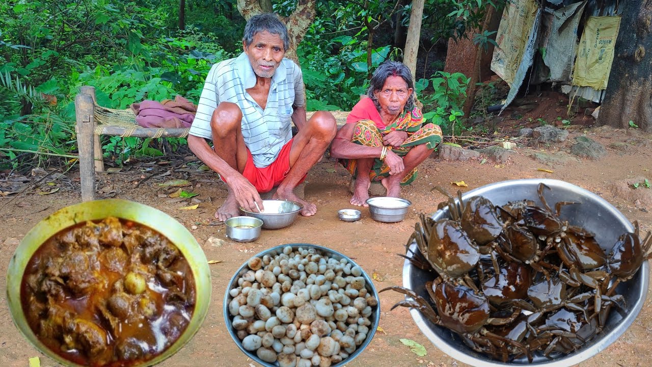 tribe 100years  old grandma cooking SMALL CRABS and eating || traditional lifestyle || rural cooking