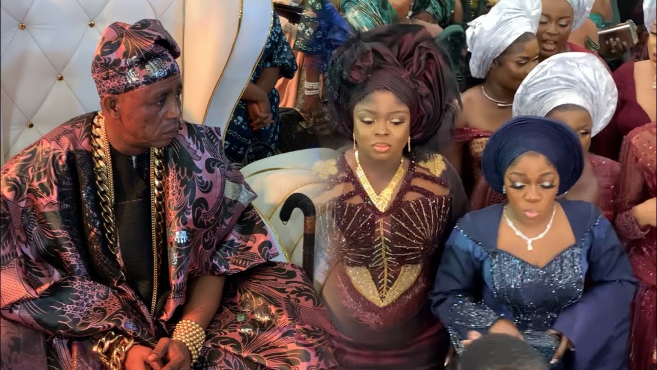 Unbelievable! Two Daughters of Oba Sulaimon Jafo, Oniba Ekun of Iba Land Got Wedded on the Same day