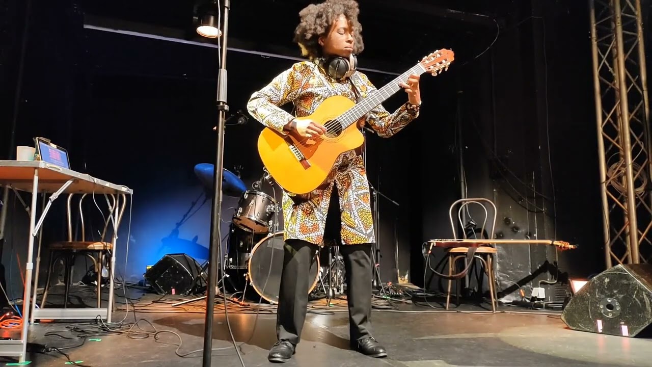 Aitua : Ibadan City - Aitua Music Concert (Flèche d'or)