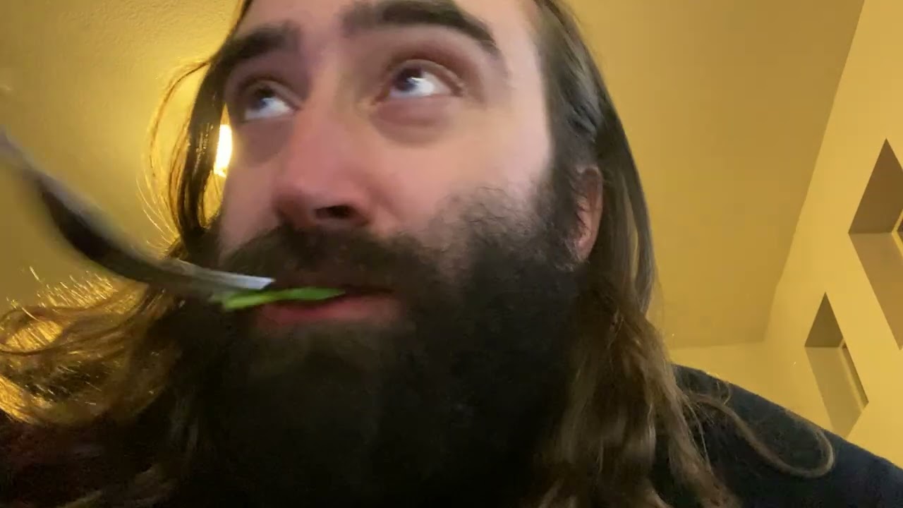 I eat a salad everyday until a salad eats me, Day 2834