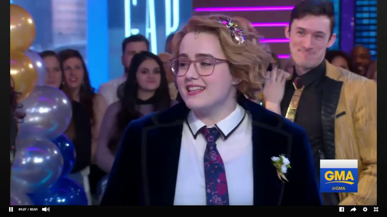 THE PROM Performs 