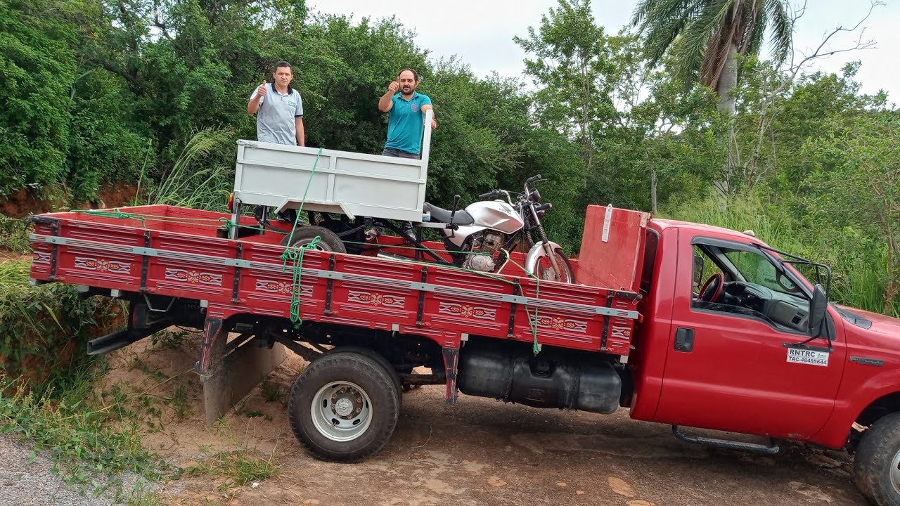 A o dia da entrega do triciclo