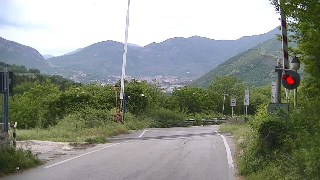 Spoorwegovergang Montoro Superiore (I) // Railroad crossing // Passaggio a livello