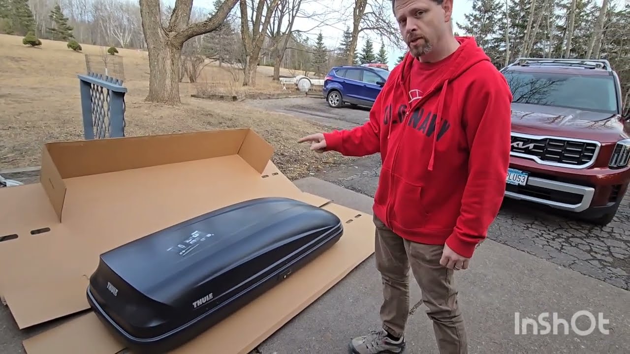 Thule cargo box install on 2024 Telluride