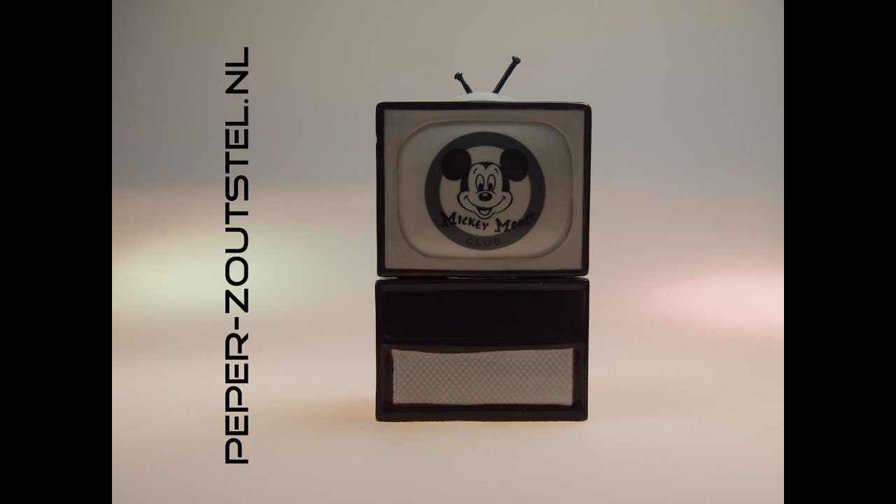 Peper en Zout stel in &eacute;&eacute;n minuut, Mickey Mouse op TV