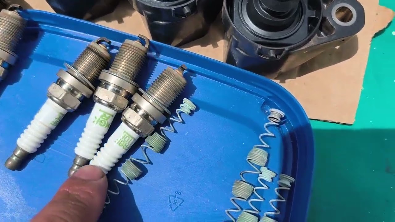 Honda WRV EXL AT 2019. Ajustes de válvulas. Bobinas contaminadas. TBI sujo.