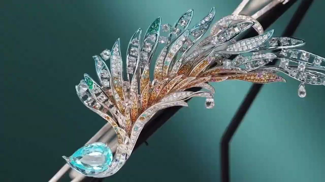 Audreyin Spring Brooch