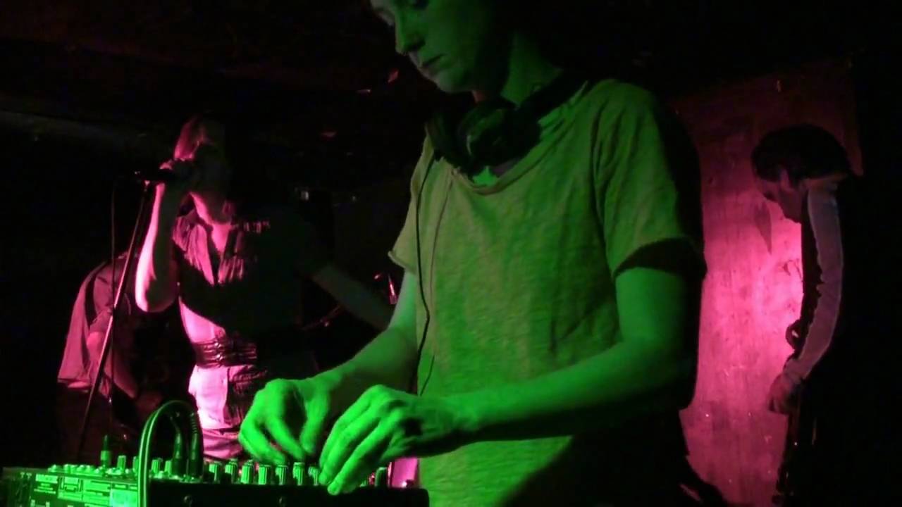 Cindytalk live in Bordeaux 2009 track 4 HD