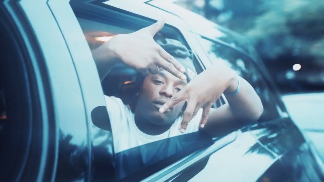 Lil Mooney - Peekaboo (Official Music Video)