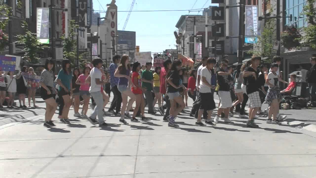 SM TOWN FLASHMOB - VANCOUVER, CANADA (OFFICIAL VIDEO) August 27, 2011