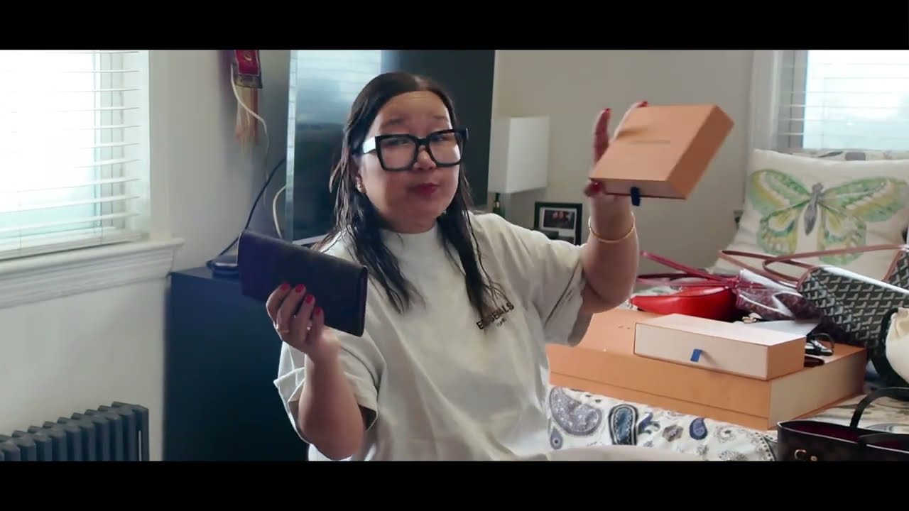SUBSCRIBER REQUEST FOR MY BAG COLLECTIONS | YAYA TIBETAN VLOGS | TIBETAN VLOGGERS |