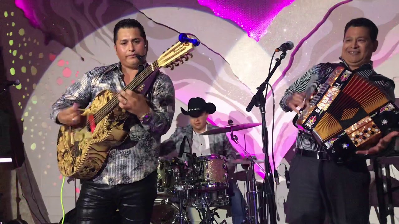 Popurrí Juan Villareal - Con Mario Rodriguez Látigo Norteño y Tony Aventado 🥁