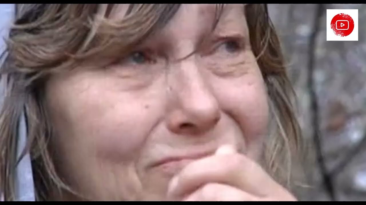 ЖИЗНЬ на грани: спала на лавочке, ела с помойки… и общение с друзьями с сомнительной репутацией 😱