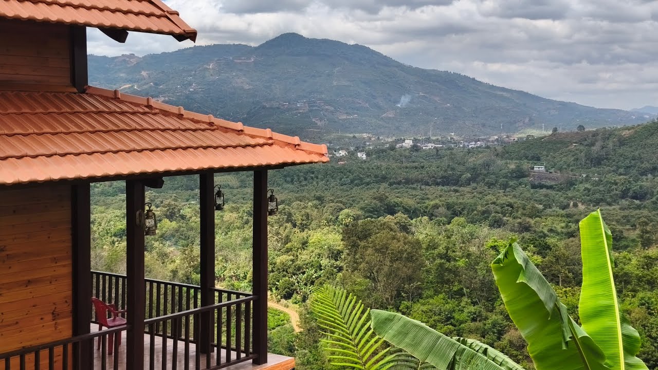 BÁN GẤP CĂN HOMSTAY 4 SÀO SIÊU ĐẸP , BẢO LÂM 2, GIÁ : 3,3 TỶ 