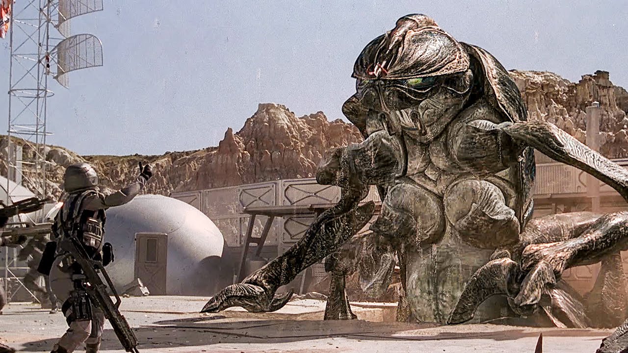 Mobile Infantry&rsquo;s EPIC Last Stand Begins | Starship Troopers (Casper Van Dien)